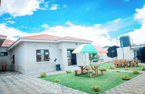 Masvingo Apartment | Spacious 4-Bed Self-Catering Apartment in Masvingo – Ideal for Families & Groups