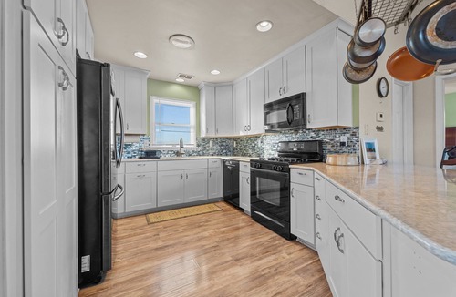 Corolla House | Spacious 4-bedroom house in beautiful 4x4 area of Corolla with ocean views!