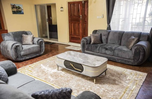 Kabulonga House | Spacious 4-Bedroom Secure Home in Prime Sunningdale, Near Embassies and Malls.