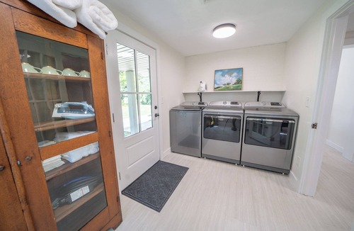 Christiansburg House | Spacious 4BR House near VT and Downtown w/Gazebo