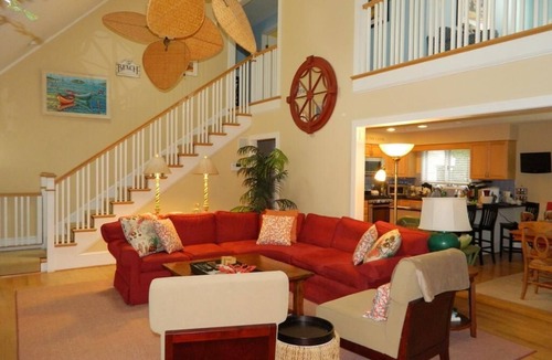 The Pines House | Spacious 5BR, Dog-Friendly Home in The Pines, Just 2.5 Blocks to Beach!