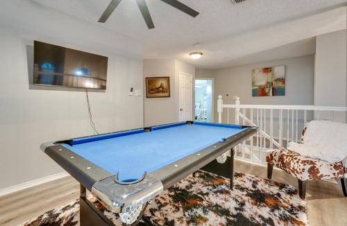Encino Park House | Spacious Family Home w/Patio in San Antonio!