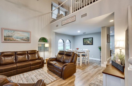 Encino Park House | Spacious Family Home w/Patio in San Antonio!