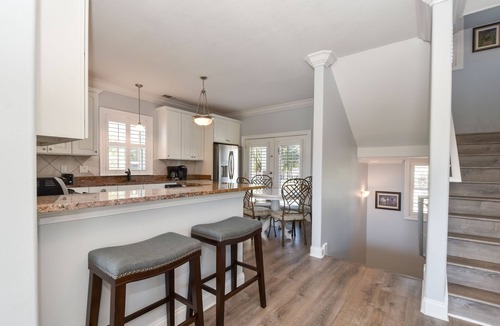 Destin House | Spacious Lakefront Retreat w/Pool and Beach Access! 🏖️