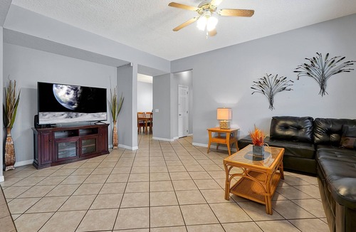 Windwood Bay House | Spacious Villa w/Private Pool Near Disney & Champions Gate