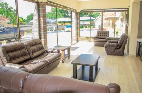 Bulawayo Apartment | Standard room in Morningside guesthouse - 2090