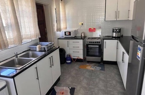 Bouvet Island House | Staylax- Hatfield Manor 4
