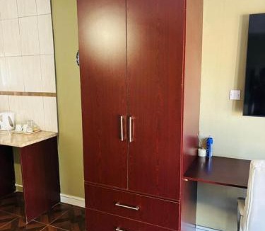 Kwekwe Apartment | Studio in Golden Acres – Kwekwe - 2371