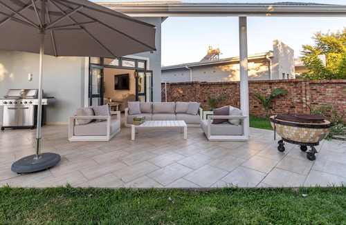 Harare Apartment | Stunning 3 bedroomed house near Harare Airport - 2297