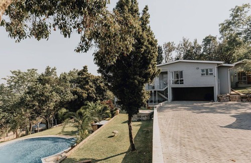 Harare House | Stunningly decorated home with breathtaking views!