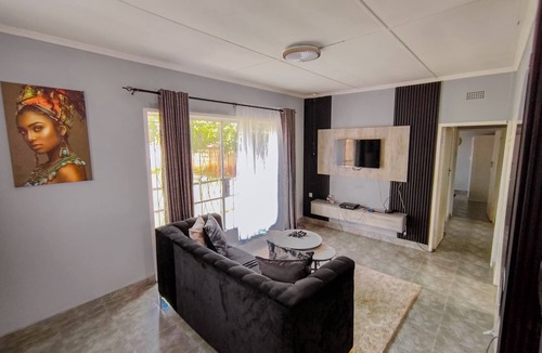 Harare House | Stylish and Cozy home in Harare . Private and affordable- perfect getaway