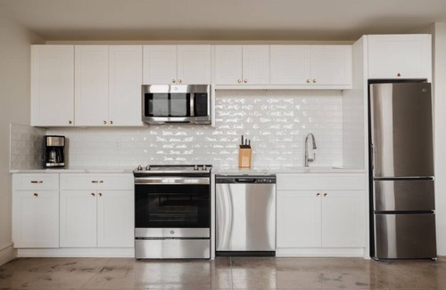 Downtown San Antonio Condo | Stylish Comfort in Every Corner: Discover La Luz's 3BR Condo