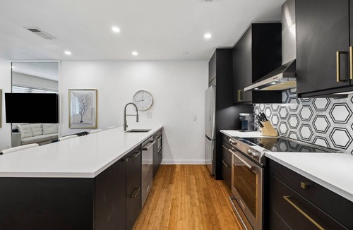 Seagrove Beach Apartment | Stylish Seagrove Studio on 30a- 2-Minute Walk to the Beach!