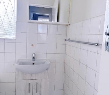 Harare Apartment | Stylish Studio Apartment in the Avenues