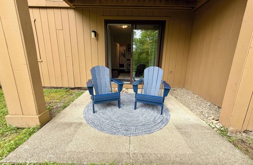Great Valley Condo | Summer Adventure Condo - Golf, Hike & Explore