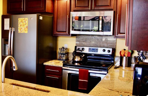Kihei Condo | Summer Sale,Oceanfront/Ocean view condo in S. Maui,Free A/C, Wifi,Parking, Pool!