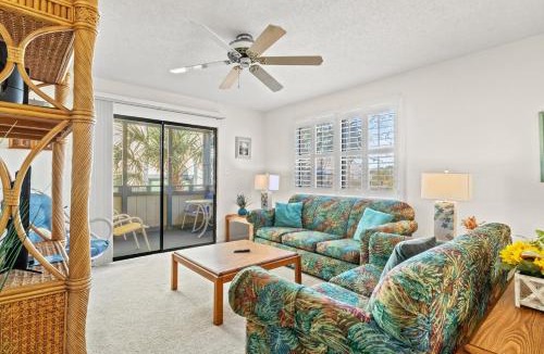 Myrtle Beach Apartment | Summertree D8