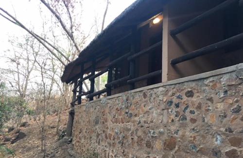 Msuna Cabin | Sundowner Lodge