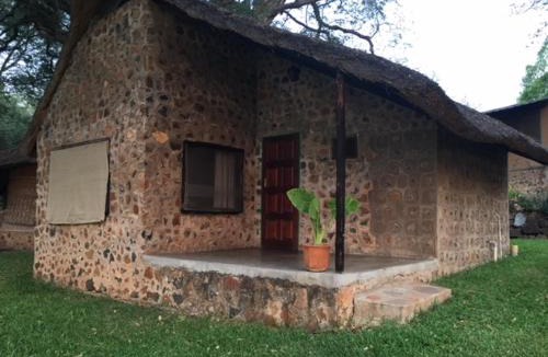 Msuna Cabin | Sundowner Lodge