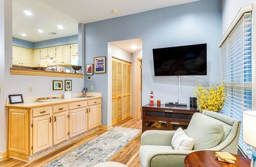 La Cita Condo | Sunny Titusville Retreat Near Space Coast!