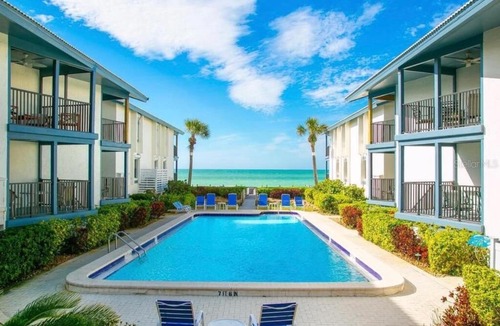 Holmes Beach Apartment | Sunset Connection - Gulf Place