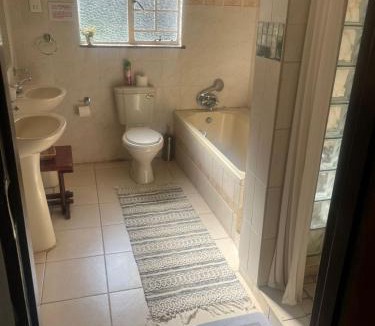 Harare East Bed & Breakfast | Sunshine Guest House