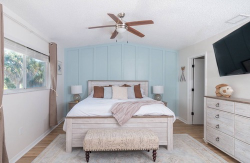 Chandler Park House | Surfside Hideaway🏄‍♂️ – Newly Renovated 3 Bedroom Townhouse