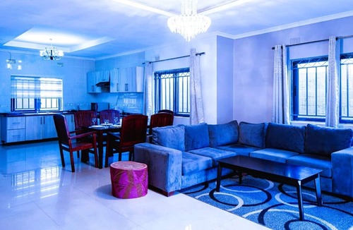 Lusaka Central Villa | Sweet Retreat Lusaka with Backup Power