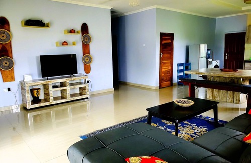 Lusaka Central Villa | Sweet Retreat Lusaka with Backup Power