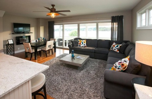 Douglas Villa | Swing Bridge #10 - Four Bedroom Villa, Sleeps 10