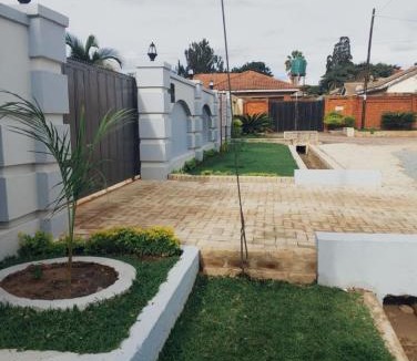 Harare House | Tamayi Holiday Cottage