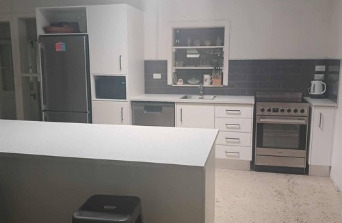 Arorangi House | Teanoi Beach House
