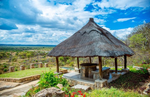 Figtree Villa | Thakgalo Honeymoon Suite - 2211