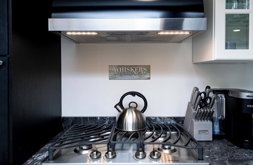 Waterbury Center Condo | The Barn at May Farm - Historic 1790s Retreat · Hot Tub · 8 Min to Stowe