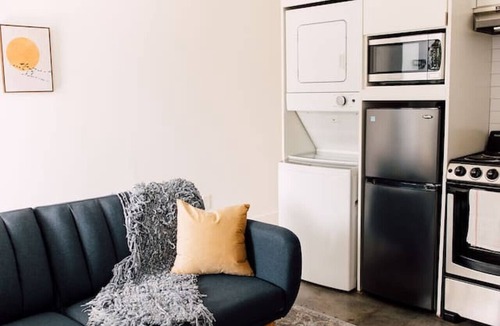 Virginia Highland Apartment | The Camille – Skyline Views + Rooftop in Atlanta