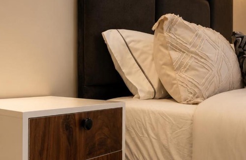 Seke House | The Celestial Crescent Hideaway