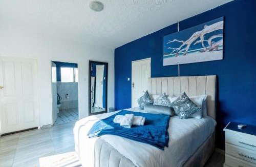 Victoria Falls House | The Crescent Victoria Falls