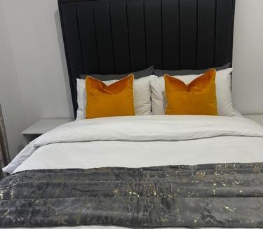 Bulawayo Villa | The Golden Palace