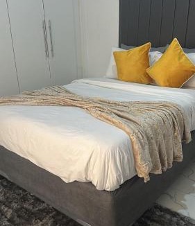 Bulawayo Villa | The Golden Palace