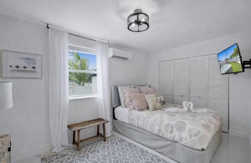 West Little River Apartment | The Island Shores