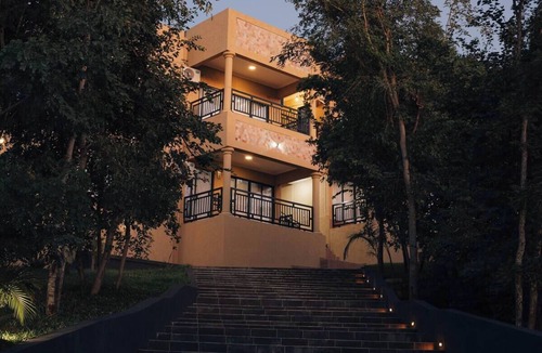 Chipata Apartment | The KWASU Apartments. Relaxing Garden Mountain Views KA-3