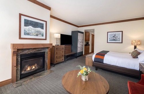 Stowe Area Resort | The Lodge at Spruce Peak, a Destination by Hyatt Residence
