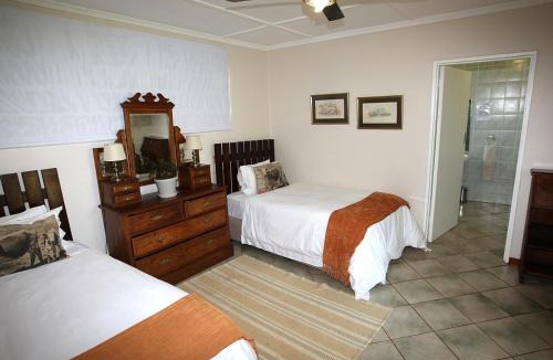 Bulawayo Cabin | The Musketeers Lodge