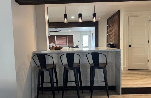 Ronks House | The Place Next Door – Stylish Amish-Country Stay