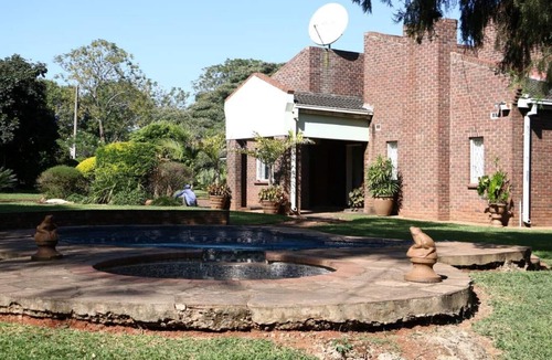 Harare East Apartment | The Riverton Garden Suite