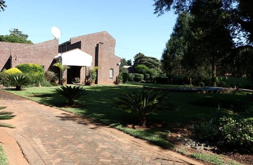 Harare East Apartment | The Riverton Garden Suite