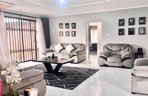 Chegutu House | The Savannah Escape