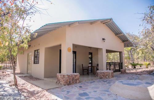 Lusaka Cabin | The Sissing Santuary