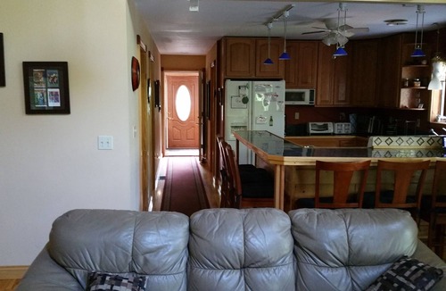 Lake George House | The solitude of the woods with civilization only 2 blocks away!