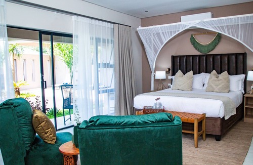 Victoria Falls Cabin | The Telescope Boutique Lodge